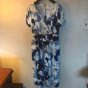Short sleeve cotton dress. Ouges Size XL. Blu/wh